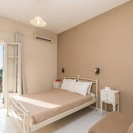 Paradise And Studio With Swimming Pool In Beach, Corfu Apartment *